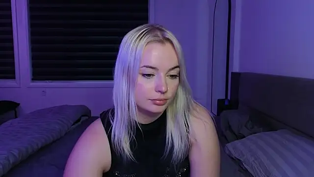margot robbie7 online show from October 2025 10:44:01 PM