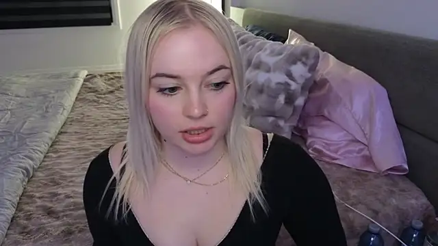 margot robbie7 online show from February 2026 12:55:02 AM