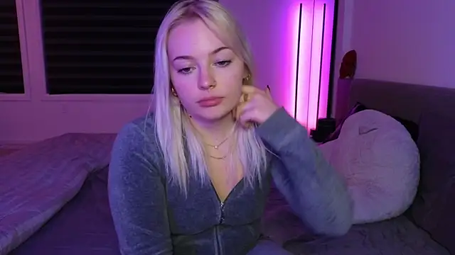 margot robbie7 online show from October 2025 11:24:02 PM