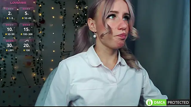 Mia  Kitty online show from September 2025 11:49:02 AM