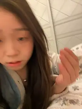 Snapshot of Minnie-66 chatting on March 2025 05:41:02 AM Minnie-66 online show from March 2025 05:41:02 AM