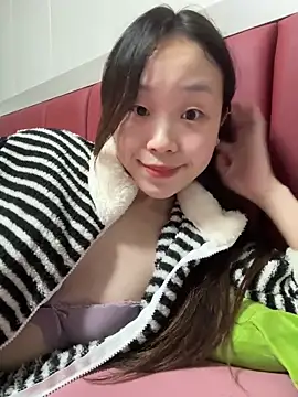 Snapshot of Minnie-66 chatting on October 2025 12:08:01 PM Minnie-66 online show from October 2025 12:08:01 PM