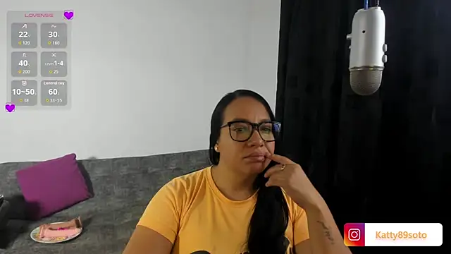 Snapshot of Kattysoto chatting on September 2025 01:39:01 AM Kattysoto online show from September 2025 01:39:01 AM