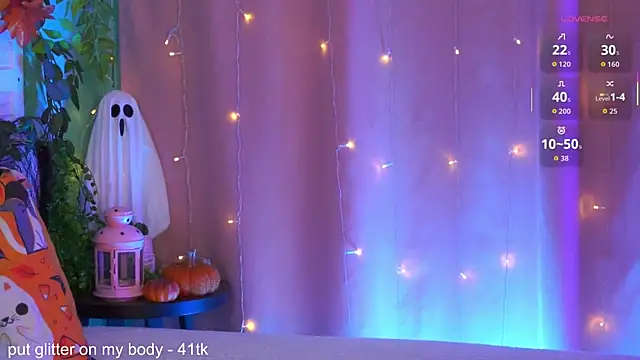 Snapshot of EvaMossi chatting on October 2025 05:50:02 AM EvaMossi online show from October 2025 05:50:02 AM