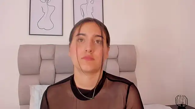 Hanna Evans   online show from September 2025 04:07:02 PM