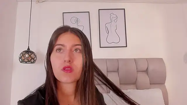 Hanna Evans   online show from November 2025 11:58:02 AM