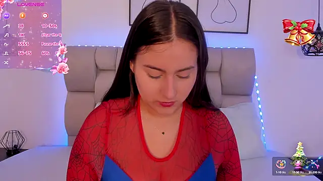 Hanna Evans   online show from December 2025 12:53:01 PM