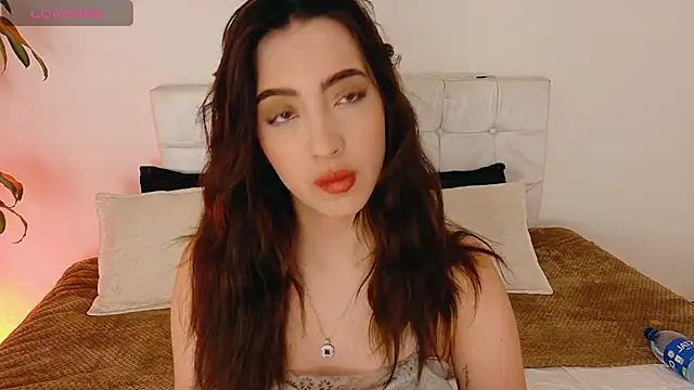 Snapshot of Rebbecawhite_meow chatting on September 2025 05:02:01 PM Rebbecawhite meow online show from September 2025 05:02:01 PM