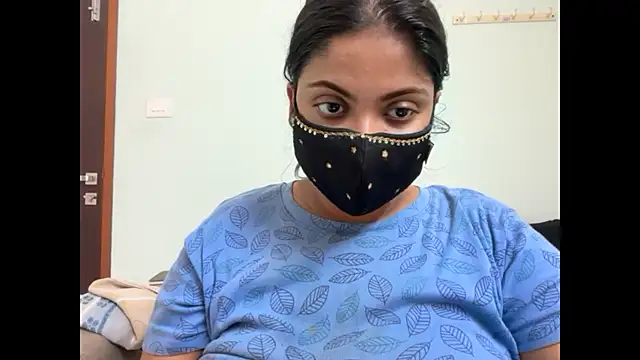 Tamil hot whiskey girl online show from July 2026 07:21:01 PM
