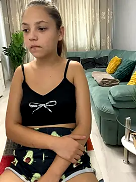 18teengirl3 online show from September 2025 07:40:01 AM