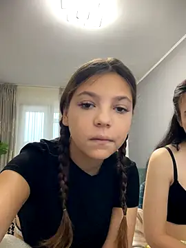 18teengirl3 online show from October 2025 07:56:01 AM