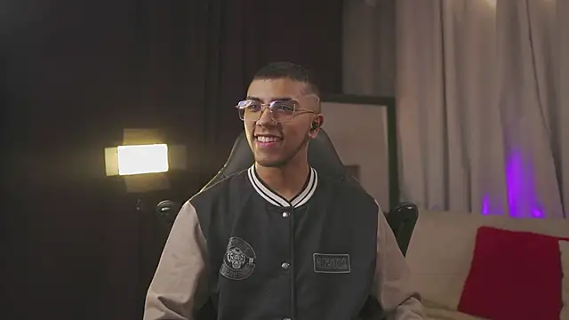 Colstorw  online show from February 2026 10:04:01 AM