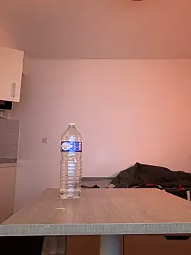 Renoirmonter online show from April 2026 02:46:01 AM