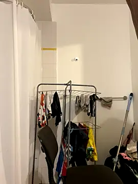 Renoirmonter online show from December 2025 06:02:01 AM