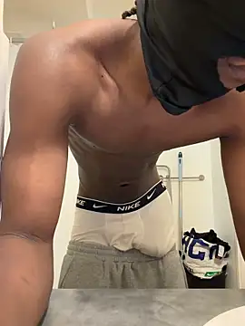 Renoirmonter online show from March 2026 10:29:02 PM