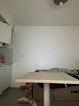 Renoirmonter online show from November 2025 08:08:02 AM