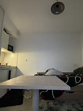 Renoirmonter online show from April 2026 09:32:01 PM