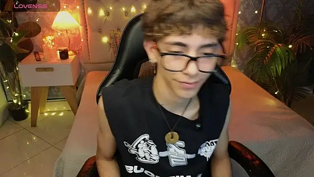 Matty Sparkk online show from March 2026 01:12:02 PM