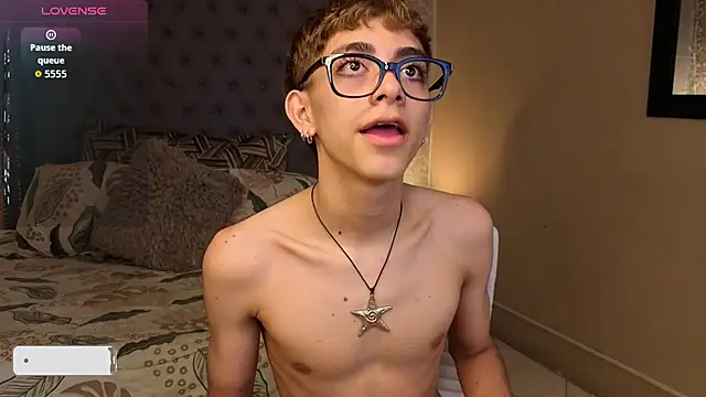 Snapshot of Matty_Sparkk chatting on September 2025 02:23:01 PM Matty Sparkk online show from September 2025 02:23:01 PM
