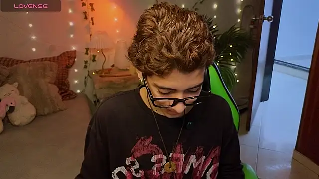 Matty Sparkk online show from April 2026 01:30:02 PM