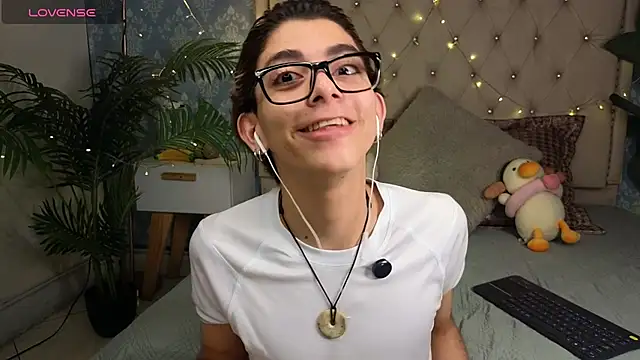 Matty Sparkk online show from February 2026 01:42:01 PM