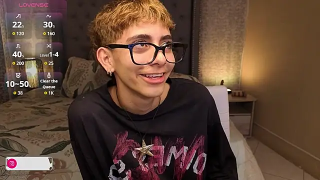 Snapshot of Matty_Sparkk chatting on September 2025 02:23:02 PM Matty Sparkk online show from September 2025 02:23:02 PM