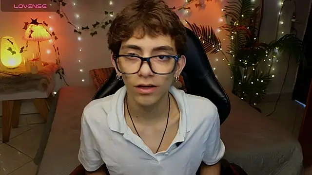 Matty Sparkk online show from April 2026 01:07:01 PM