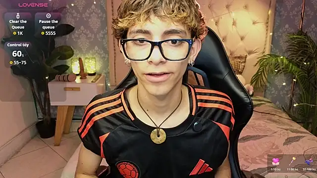 Matty Sparkk online show from March 2026 01:06:02 PM