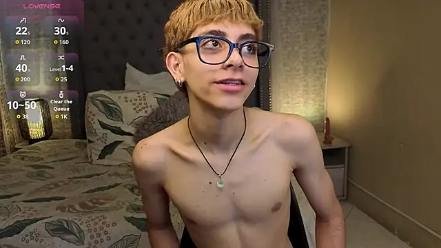 Matty Sparkk online show from November 2025 01:47:02 PM