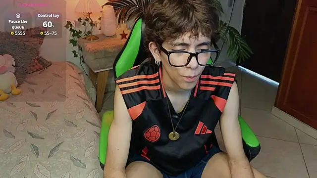 Matty Sparkk online show from May 2026 01:18:02 PM