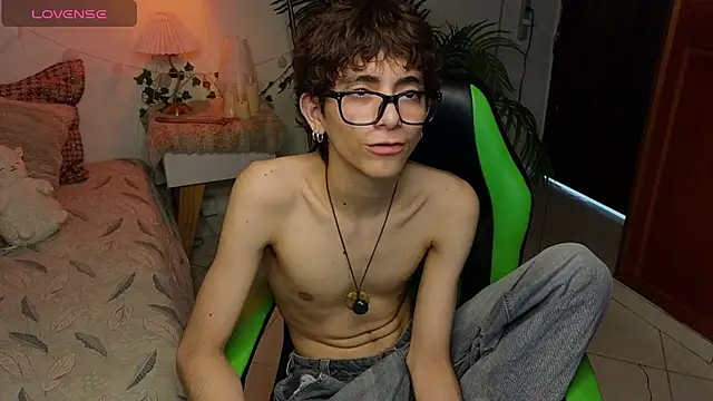 Matty Sparkk online show from June 2026 01:44:02 PM