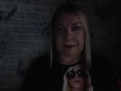 Lillia Ray online show from November 2025 05:40:02 AM