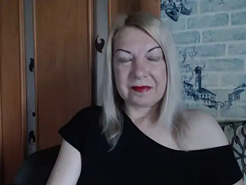 Snapshot of Lillia_Ray chatting on May 2026 08:46:01 AM Lillia Ray online show from May 2026 08:46:01 AM