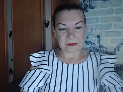 Lillia Ray online show from July 2026 09:06:02 AM