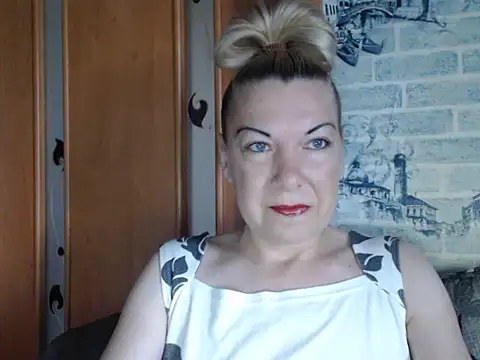 Lillia Ray online show from June 2026 06:41:02 AM