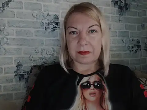 Lillia Ray online show from November 2025 10:19:01 AM