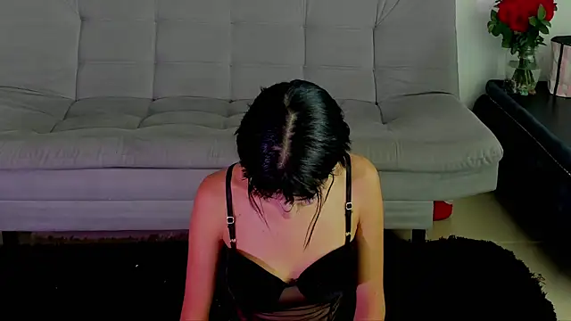 Snapshot of pauline_rouge chatting on October 2025 12:38:02 PM pauline rouge online show from October 2025 12:38:02 PM