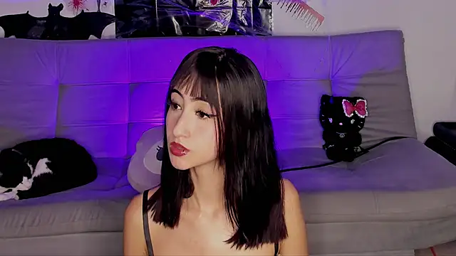 Snapshot of pauline_rouge chatting on October 2025 12:43:01 AM pauline rouge online show from October 2025 12:43:01 AM