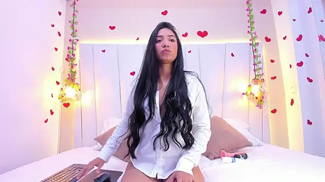 KarolHilton online show from March 2025 03:34:01 AM