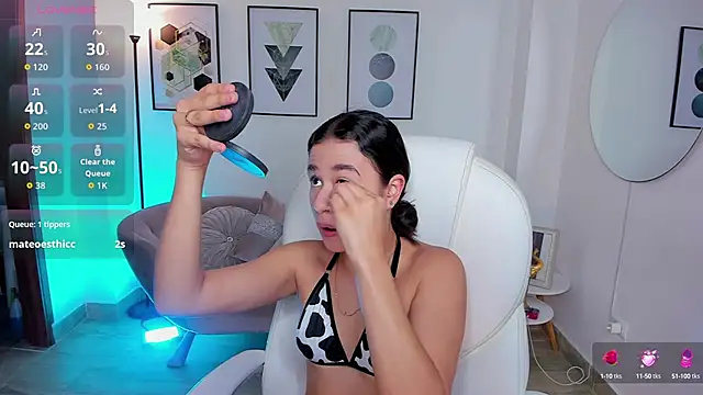 Snapshot of Danaa_Rouse chatting on October 2025 07:18:01 PM Danaa Rouse online show from October 2025 07:18:01 PM