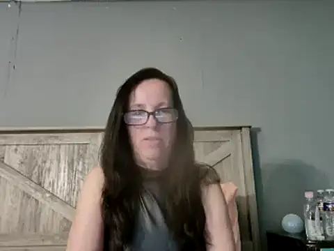 Snapshot of peachgoddess chatting on March 2025 08:18:02 PM peachgoddess online show from March 2025 08:18:02 PM