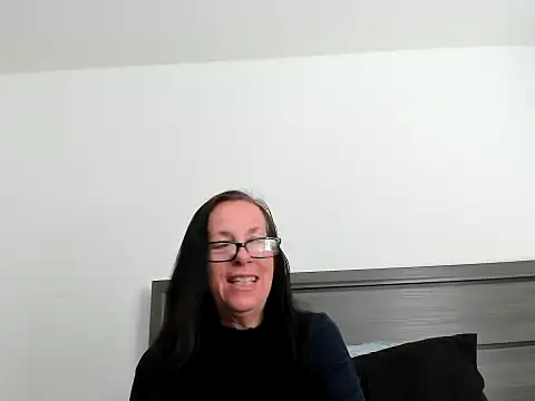 peachgoddess online show from November 2025 02:32:01 PM