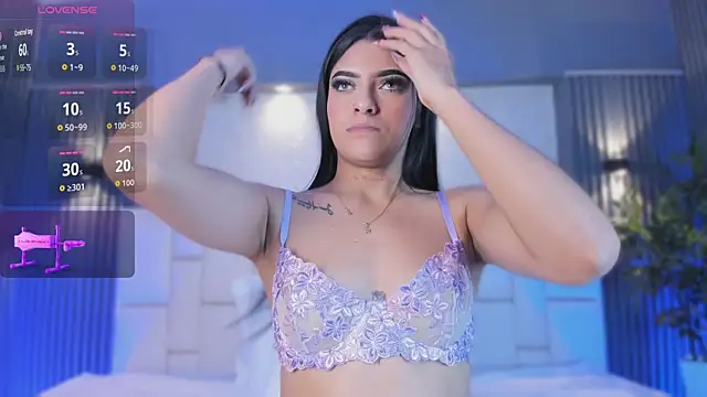 SarayCortess online show from April 2026 07:17:01 PM