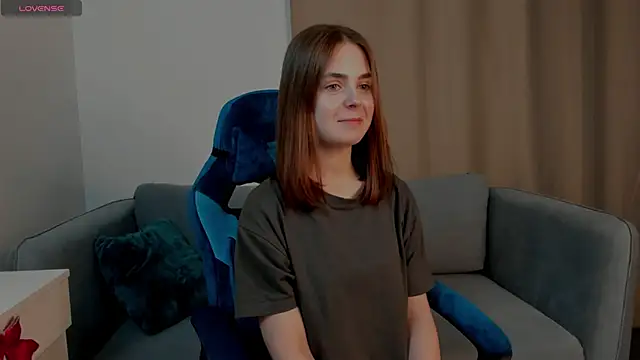 Snapshot of Velvetmimic_ chatting on March 2025 01:51:01 PM Velvetmimic online show from March 2025 01:51:01 PM