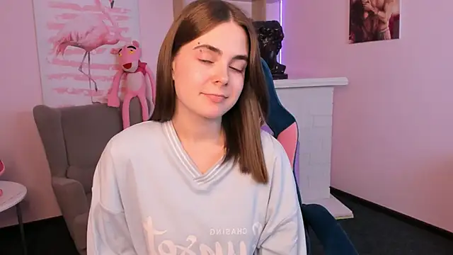 Snapshot of Velvetmimic_ chatting on March 2025 12:39:01 PM Velvetmimic online show from March 2025 12:39:01 PM