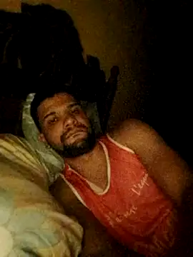 Snapshot of colemiranda chatting on March 2025 03:52:02 AM colemiranda online show from March 2025 03:52:02 AM