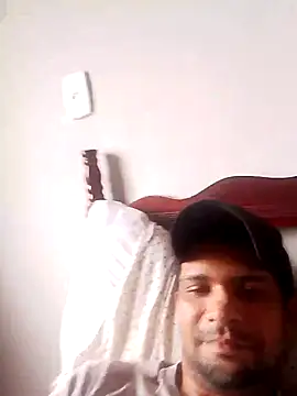 Snapshot of colemiranda chatting on November 2025 04:02:02 PM colemiranda online show from November 2025 04:02:02 PM