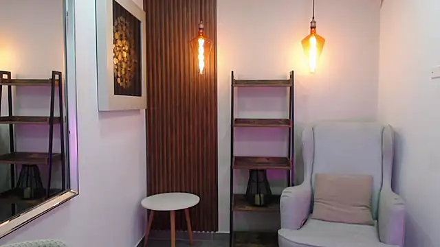 Coral Lise online show from November 2025 11:03:01 AM