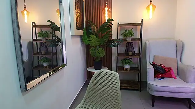 Coral Lise online show from October 2025 11:11:02 AM