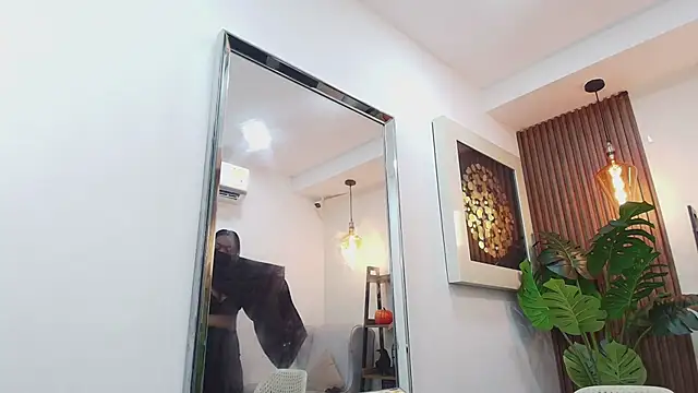 Coral Lise online show from October 2025 11:09:01 AM